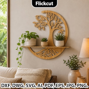 Puede incluir: Un estante de pared circular de madera con un diseño de árbol cortado con láser, con ramas hacia arriba y raíces hacia abajo. El estante sostiene tres pequeñas plantas en macetas, incluyendo una enredadera, una suculenta y una planta pequeña.