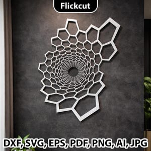 Könnte beinhalten: Weiße, geometrische Wandkunst mit einem Wabenmuster. Das Kunstwerk ist an einer dunkelgrauen Wand angebracht. Der obere Teil des Bildes enthält den Text "Flickcut" und der untere Teil den Text "DXF, SVG, EPS, PDF, PNG, AI, JPG".