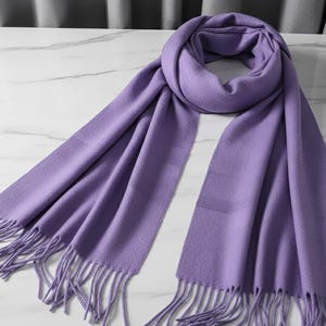 Écharpe Violette Douce Et élégante - Couleur Vibrante - Pour Femme