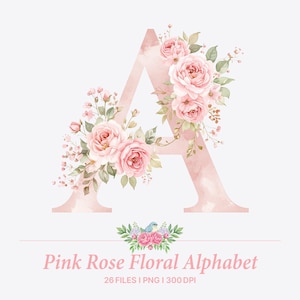 Può includere: Una grande lettera A rosa pallido decorata con rose rosa, foglie verdi e piccoli boccioli in stile acquerello. Sotto la lettera si trova una piccola composizione floreale con un minuscolo uccellino blu. Il testo recita Pink Rose Floral Alphabet, 26 FILES I PNG I 300 DPI.
