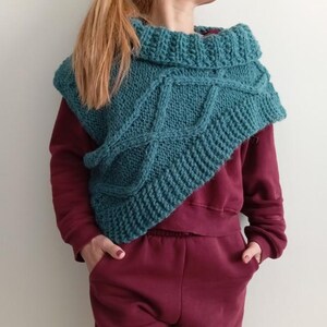 Katniss Inspired Cowl, Knitting Katniss Cowl Huntress Vest, Handmade Sweater Cross Body, Huntress Archer Shrug Cowl, Hand Knit Jumper,