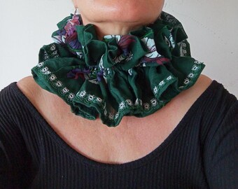Green Floral Neck Ruff, Shuttle Lace Collar, Cosplay Accessory