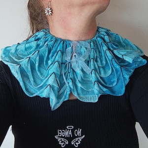 Ruffled Blue Clown Collar, Renaissance Neck Ruff, Jester Costume