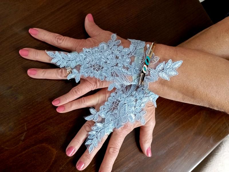 Gants blancs en dentelle - 22 cm - Jour de Fête - Accessoires - Carnaval