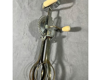 Batidora de huevos manual de alta velocidad AJ Ekco vintage con manivela y mango de madera, fabricada en EE. UU.