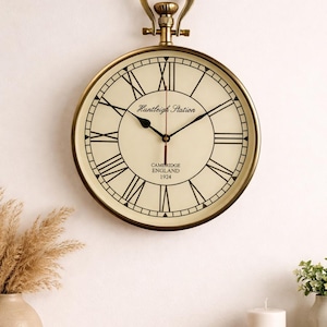 Väggklocka i vintage-fickur – antik mässingsfinish, väggklocka med romerska siffror, industriell lantlig heminredning