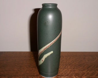 Vase Matte Green Bud Vase 7 Inches Tall