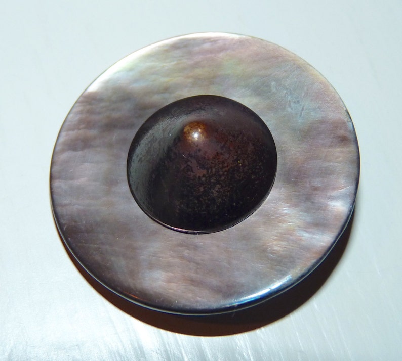 Button Round Pearl and Copper Shade Vintage Button image 2