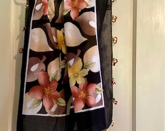 Lovely Colorful Square Scarf With Flowers Unusual Edge
