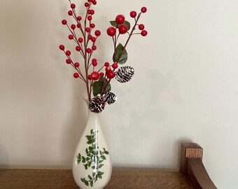 Lenox Vintage Holiday Vase Holly Berries