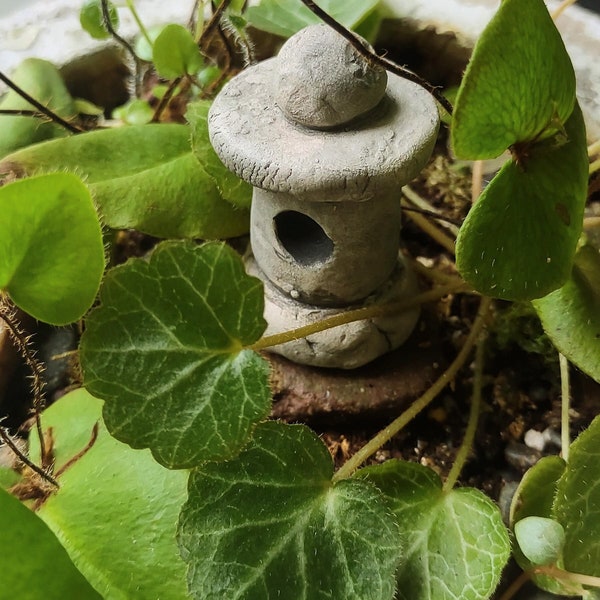 Terrarium Decor, Miniature Ceramic Lamp, Fairy Garden Miniature, Zen Garden, Japanese Pagoda Lantern