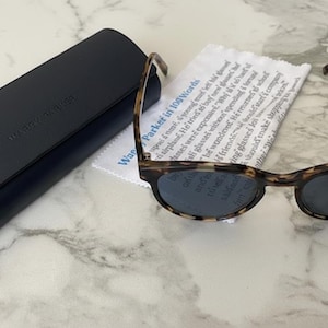 Warby Parker - Etsy display picture 1