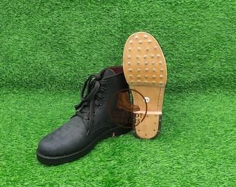 Matt Schwarze Leder Schnür Ankle Boots - Nietenbeschlagene Hobnail Sohle Arbeitsschuhe