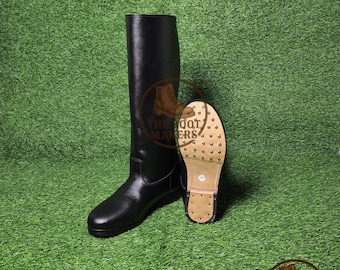 Vintage-inspirierter deutscher Jack Boot Style | Handgefertigte Lederstiefel mit Hufnägel und Eisenabsatz