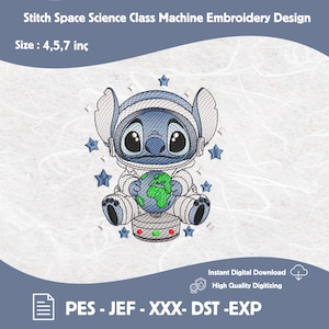 Puede incluir: Un diseño de bordado con un personaje alienígena azul con un traje espacial sosteniendo un globo terráqueo. El diseño incluye el texto "Stitch Space Science Class Machine Embroidery Design" y está disponible en tamaños de 10.16, 12.7 y 17.78 cm.