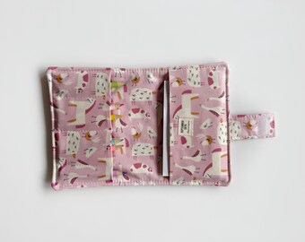 Crayon wallet in pink farm animals / roadtrip activity/ valentines gift / travel / party favors / birthday gift