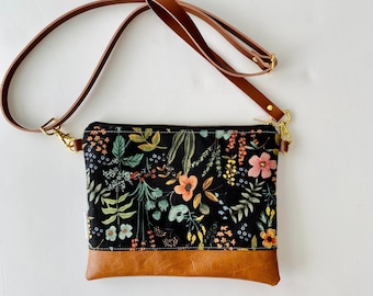 Small crossbody bag in rifle paper black floral