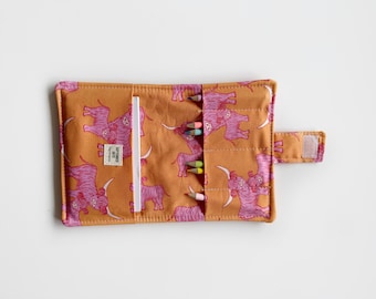 Crayon wallet in highland cow / roadtrip activity/ valentines gift / travel / party favors / birthday gift