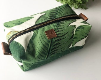 Banana leaf boxy makeup bag