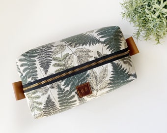 Botanical leaf boxy makeup bag