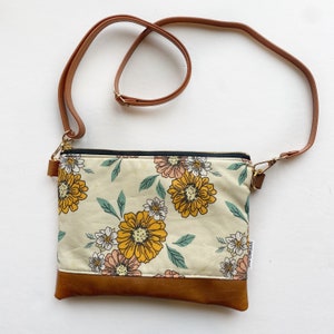 Small crossbody bag in country floral pink and cream - travel purse - gift for her - minimalist bag - sling bag