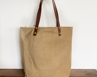 READY TO SHIP - Simple tote in natural corduroy - beach bag - canvas tote - aesthetic bags - handmade bag - gifts for her