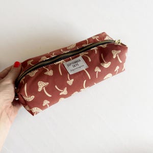 キノコは錆びている - 箱型のブラシペンシルバッグ - メイクアップバッグ - 収納バッグ