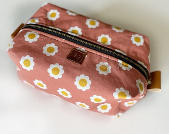 Coral pink daisy boxy makeup bag - vanity bag - travel bag - handmade - gifts for her