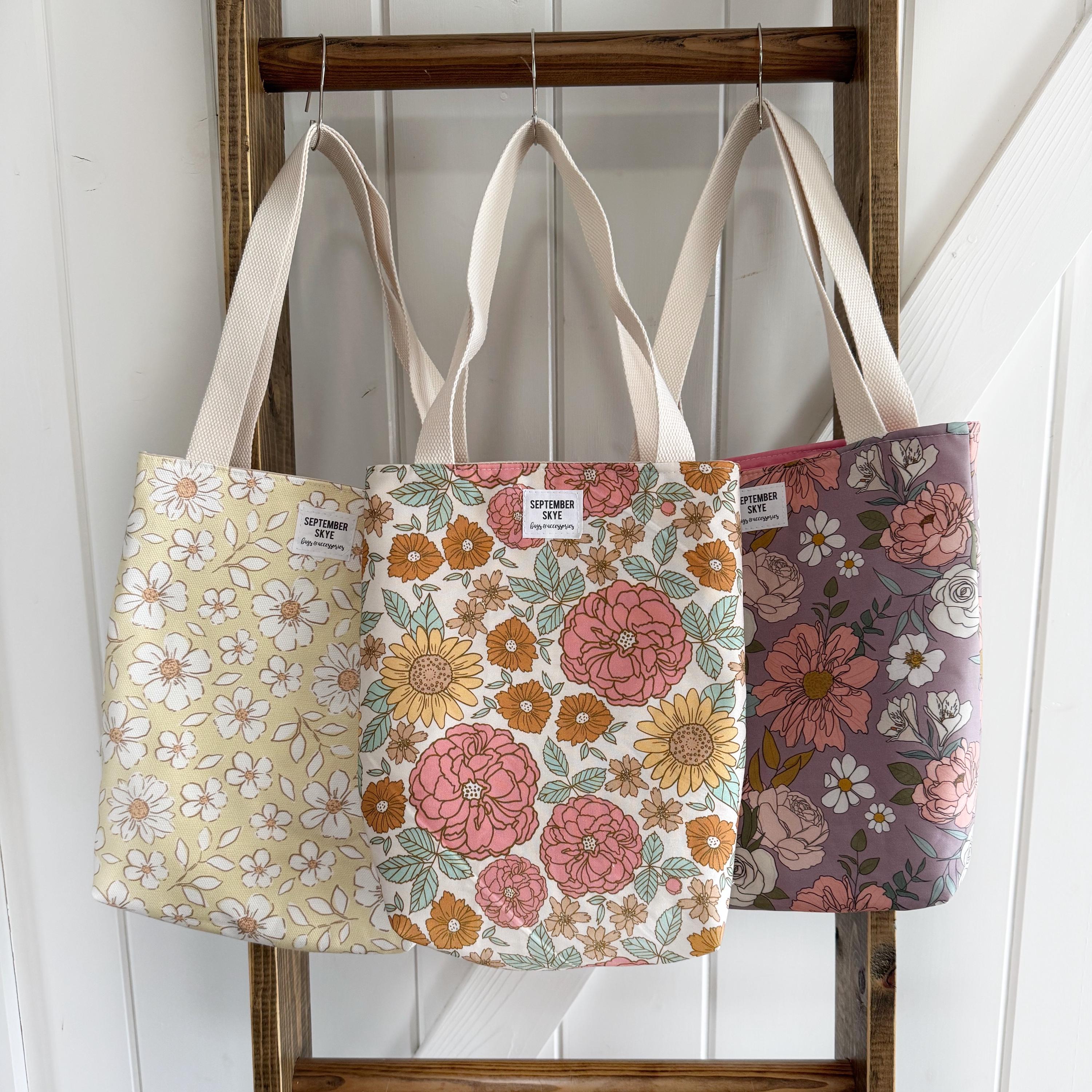 Mini Tote Bag in Butter Yellow Daisy - Bible Tote - Lunch Bag