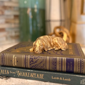 Sleeping Golden Retriever Figurine |  Modern Dog Statue | Home Decor | Gift for Dog Lovers