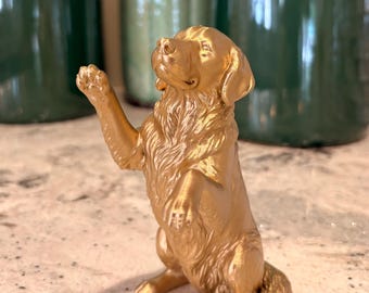 Waving Golden Retriever Figurine |  Modern Dog Statue | Home Decor | Gift for Dog Lovers