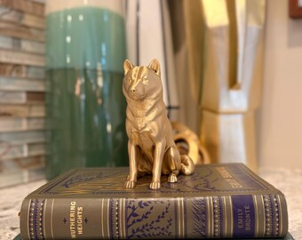 Shiba Inu Figurine |  Modern Dog Statue | Home Decor | Gift for Dog Lovers