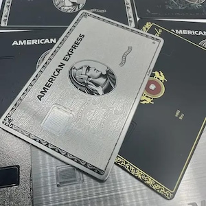 Replika av anpassat Amex Platinum-kort, American Express Silver, graverat rostfritt stål-nyhetskort.
