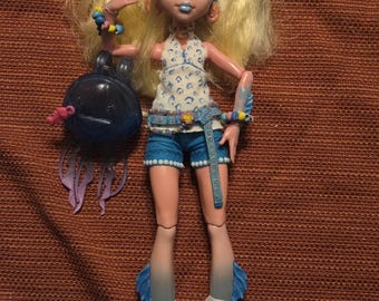 Lalka Monster High OOAK inspirowana Gyaru w kolorze Lagoona Blue!