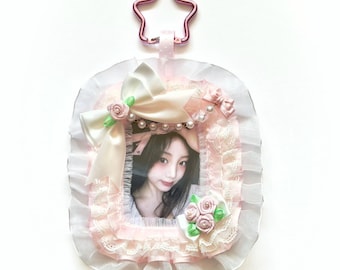 Handmade Vintage Rose Photocard Holder | Pink Lace K-pop Card Holder | Coquette Ita Bag Charm | Romantic Photocard Sleeve