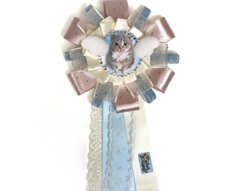 Handmade Angel Cat Rosette Brooch, Kawaii Pastel Ribbon Badge, Cute Kitty Bow Pin with Wings, Y2K Harajuku Soft Girl Corsage, Indie Aestheti