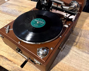 Columbia Viva-tonal No. 202 Portable Gramophone | Antique English Wind-Up Record Player c.1930 | 78 RPM | Made in England