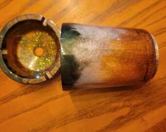 Handmade Resin Ashtrays: Car and Home Use with Alcohol Inks, Glitter