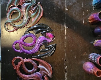 Resin dragon decor