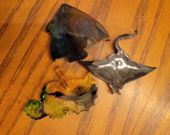Small resin stingray, seahorse, angel fish magnets