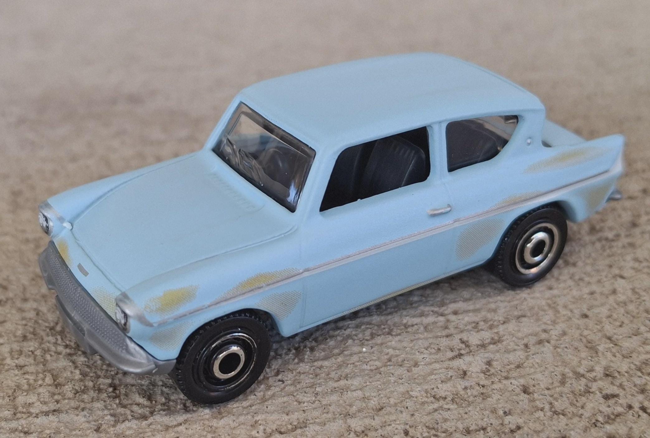 MATCHBOX No7 FORD ANGLIA シルバープラスチックタイヤ MATCHBOX No7