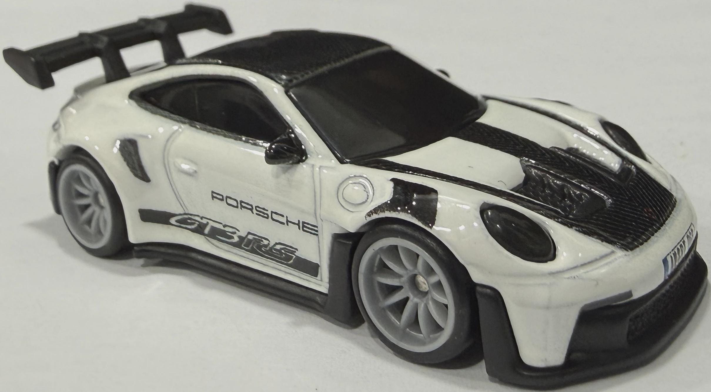 Hot Wheels Premium 2022 Porsche 911 GT3 RS Gran Turismo Pop