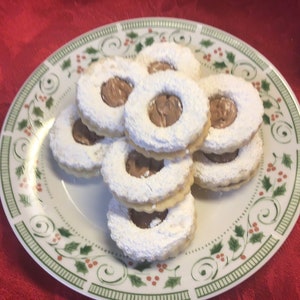 Linzer Tart Cookies filled with Nutella