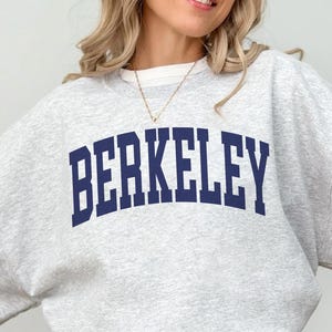 Berkeley, CA | Crewneck Unisex Sweatshirt - Vintage Style Sweater