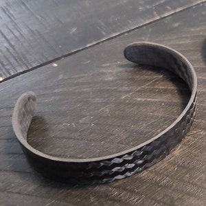 Diagonal Pattern Matte Finish Pure Carbon Fiber Cuff Bracelet. (Oval Shape)