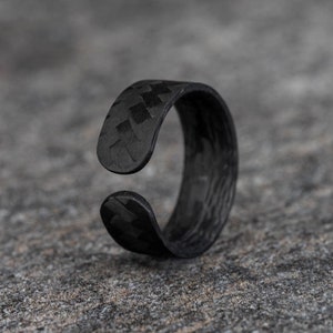 Pure Carbon Fiber Ring Diagonal Pattern With a 2 mm Slit