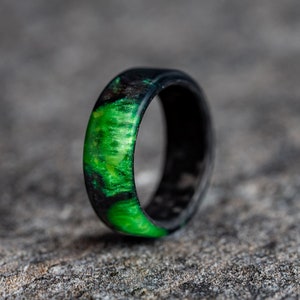 Alumilite Black and Green Ring W/ Carbon Core - Carbon Fiber Ring, Carbon Resin Ring, Carbon Wedding Ring, Mens Rings