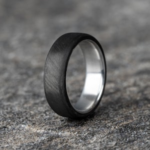 Round Top Uni Carbon Fiber Ring with Aluminum Core
