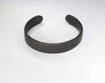 Uni Directional Pure Carbon Fiber Cuff Bracelet.