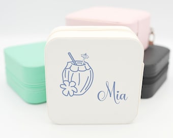 Seashell Bachelorette Jewelry Box, Personalized Coastal Travel Jewelry Case, Beach Bachelorette Gift, Bridesmaid Gift, Custom Name Box